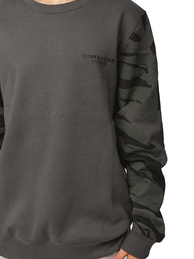 Polera para Hombre Dunkelvolk CREW NECK WARRIOR CREW FT GNMTL
