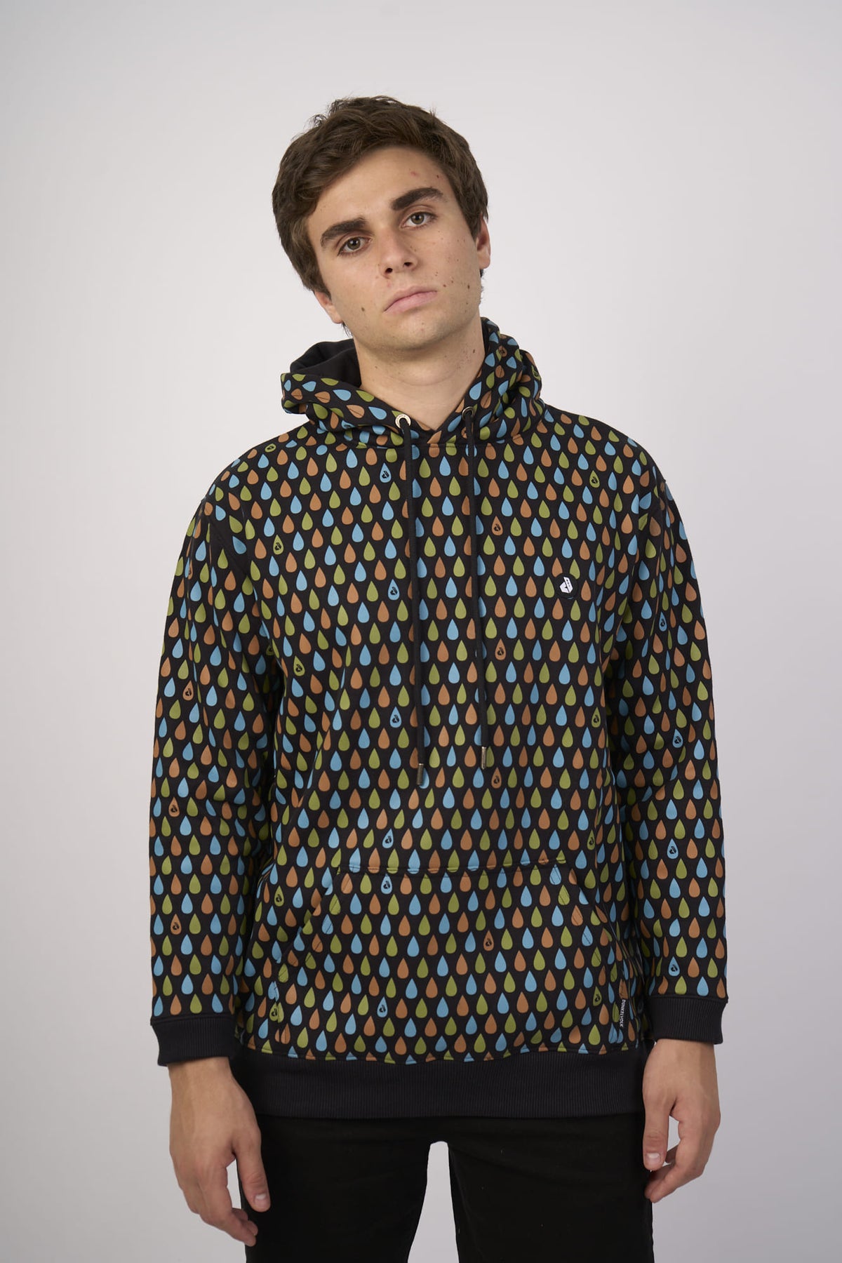 Polera para Hombre Dunkelvolk SIN ZIP WORLD NGR