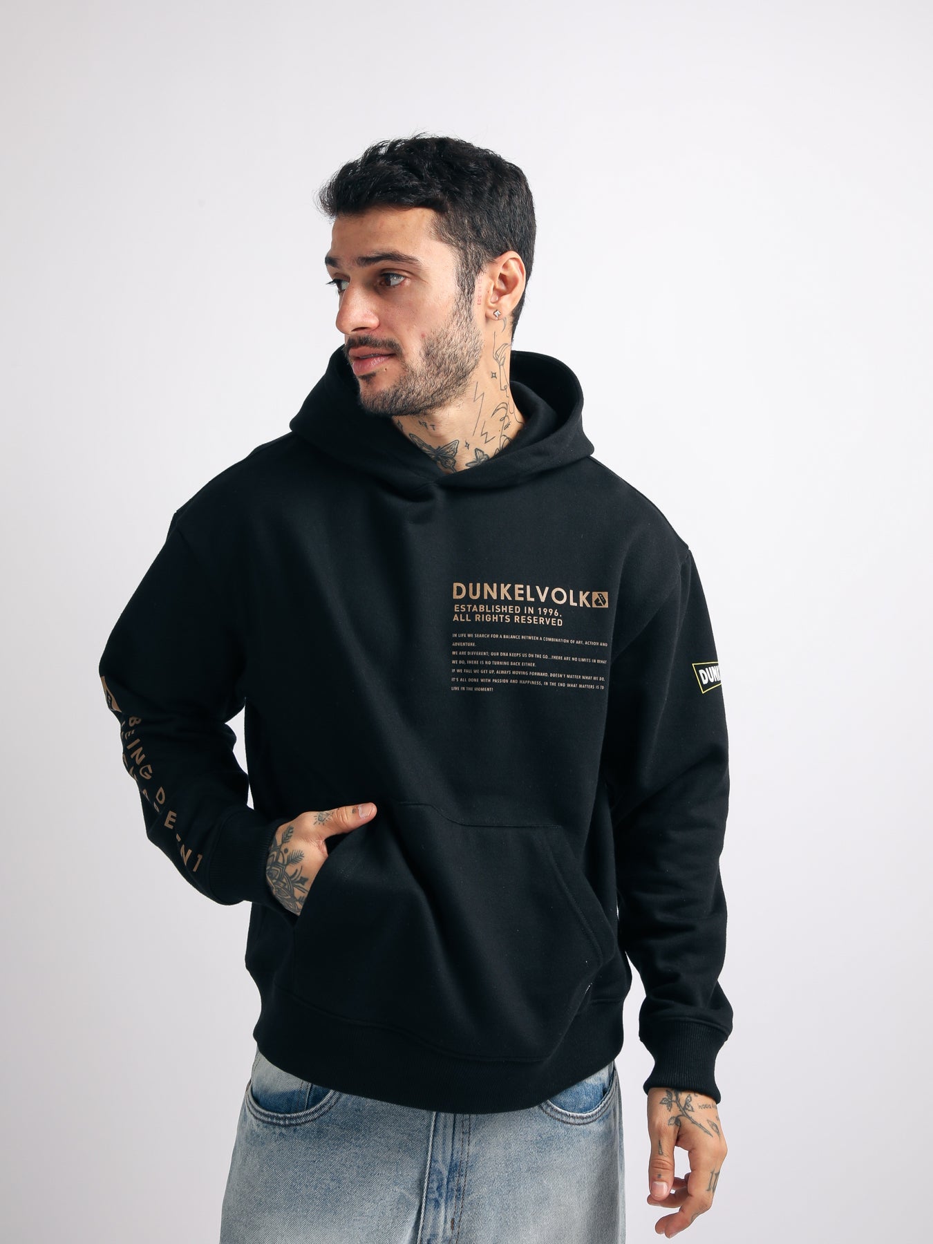 Polera para Hombre Dunkelvolk HOODIE DNA PRINT BLK
