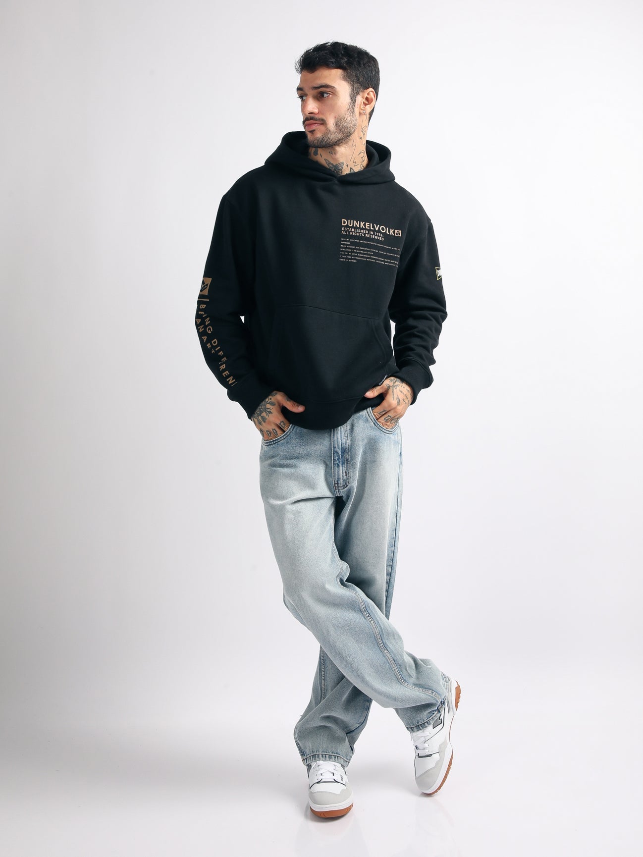 Polera para Hombre Dunkelvolk HOODIE DNA PRINT BLK