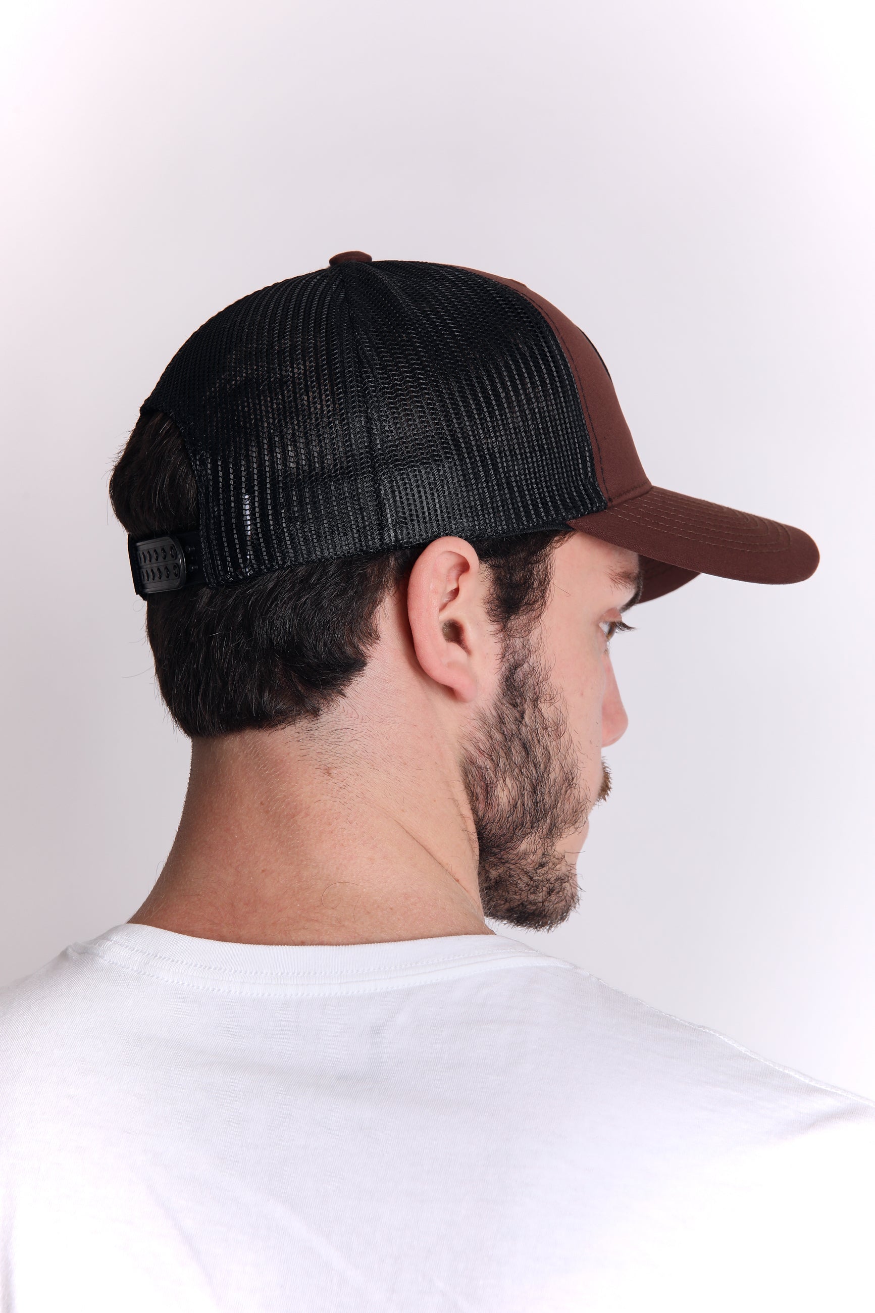 Gorra para Hombre Dunkelvolk TRUCKER DUNK CIRCLE WIN