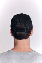 Cargar imagen en el visor de la galería, Gorra para Hombre Dunkelvolk TRUCKER STAY WILD BLK
