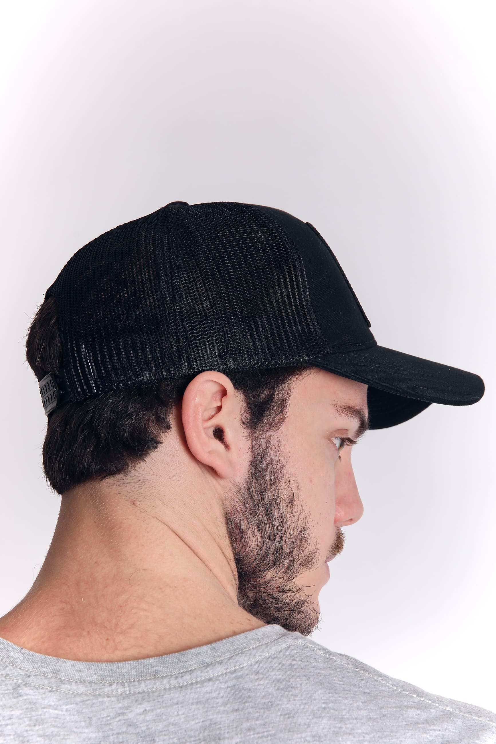Gorra para Hombre Dunkelvolk TRUCKER STAY WILD BLK