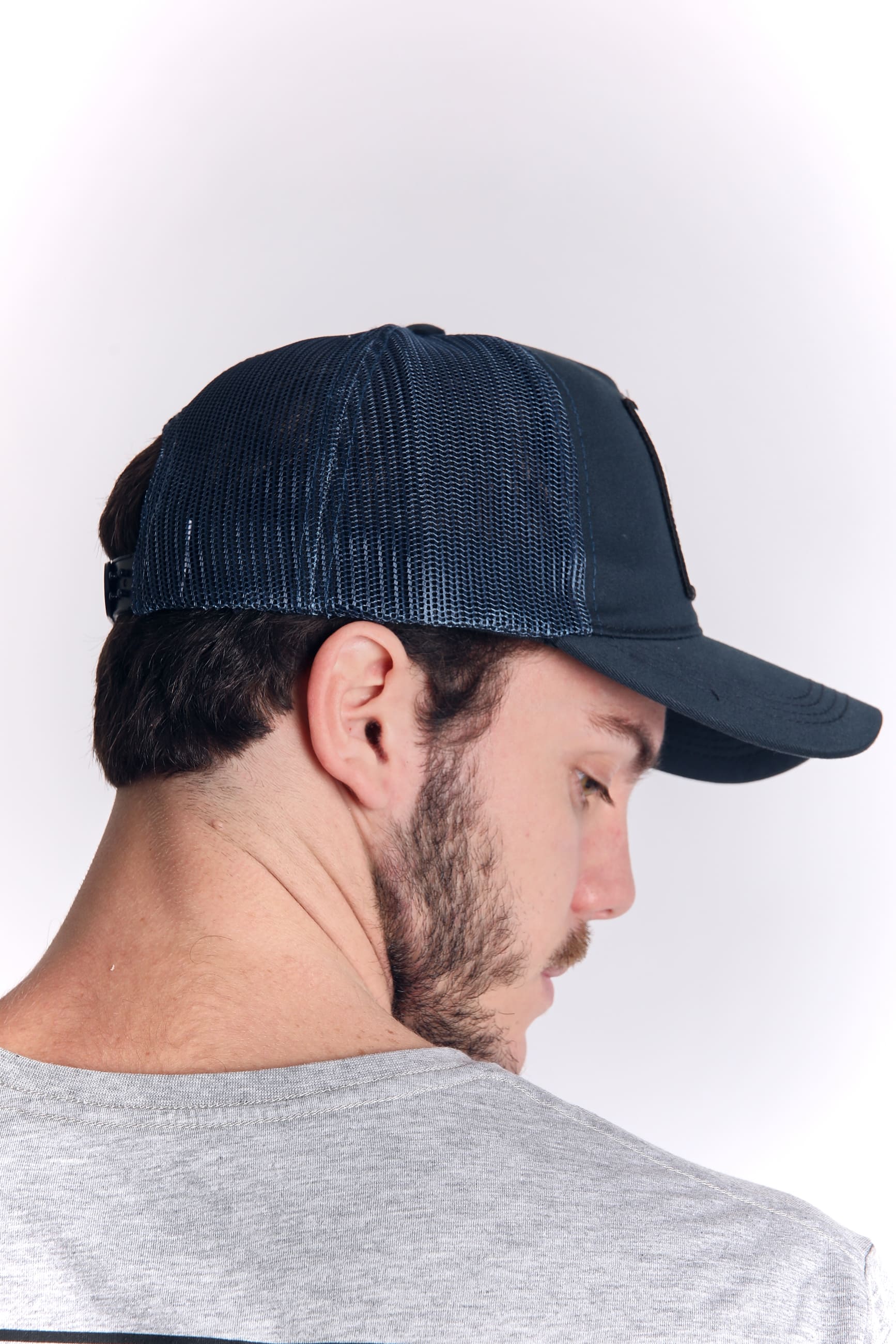 Gorra para Hombre Dunkelvolk TRUCKER STAY WILD NVY2