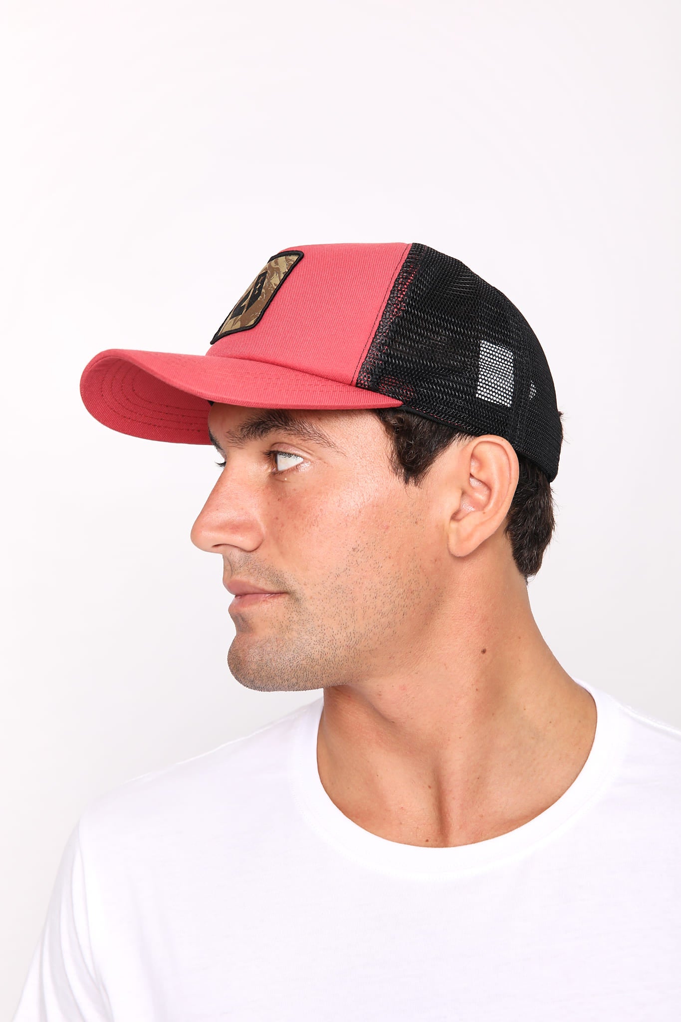 Gorra para Hombre DUNKELVOLK TRUCKER 26 SMILES CHR