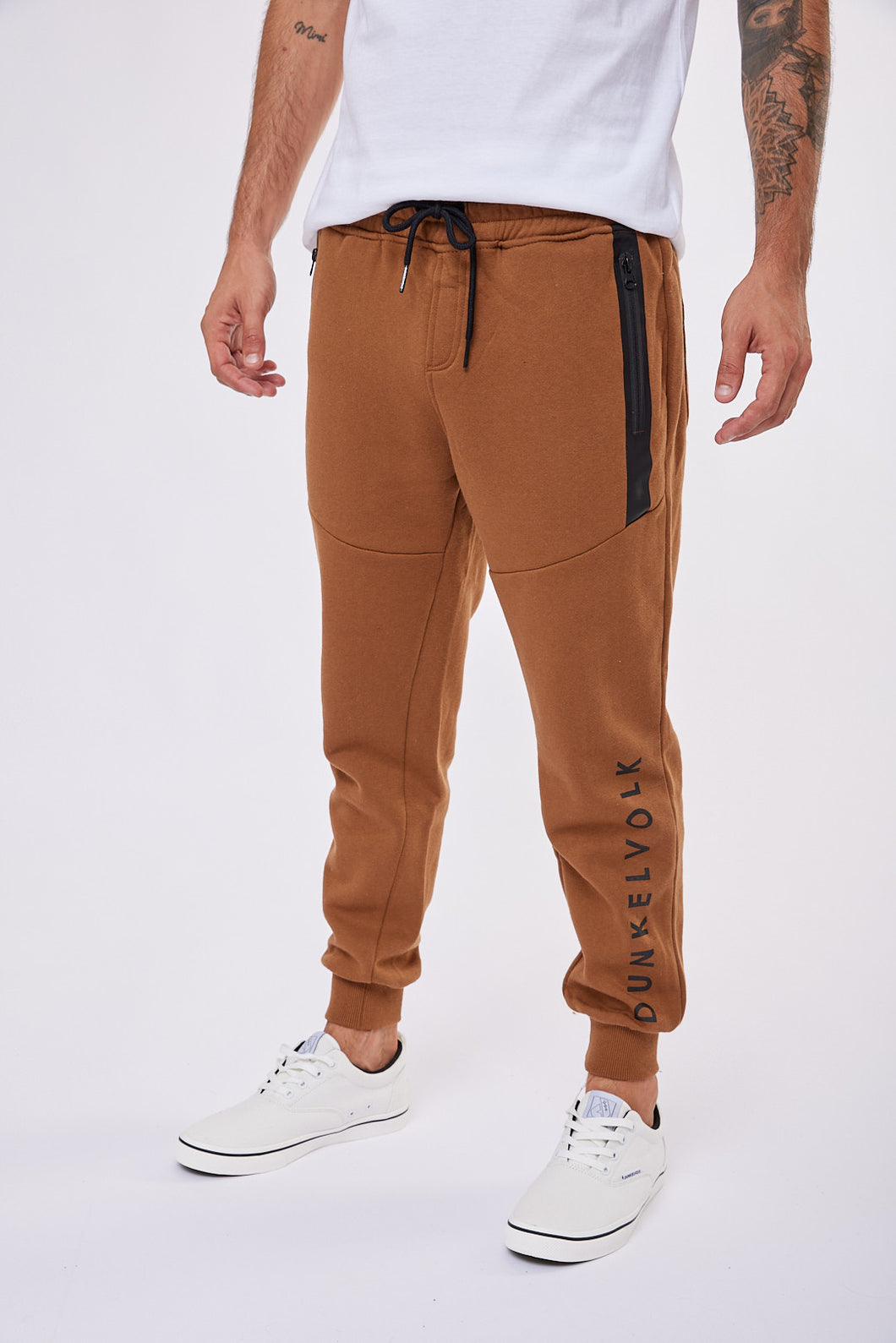 Jogger para Hombre DUNKELVOLK JOGGER GARDA BROW