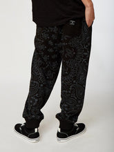 Cargar imagen en el visor de la galería, Jogger para Hombre DUNKELVOLK FLEECE BANDANA JOGGER KVJ0
