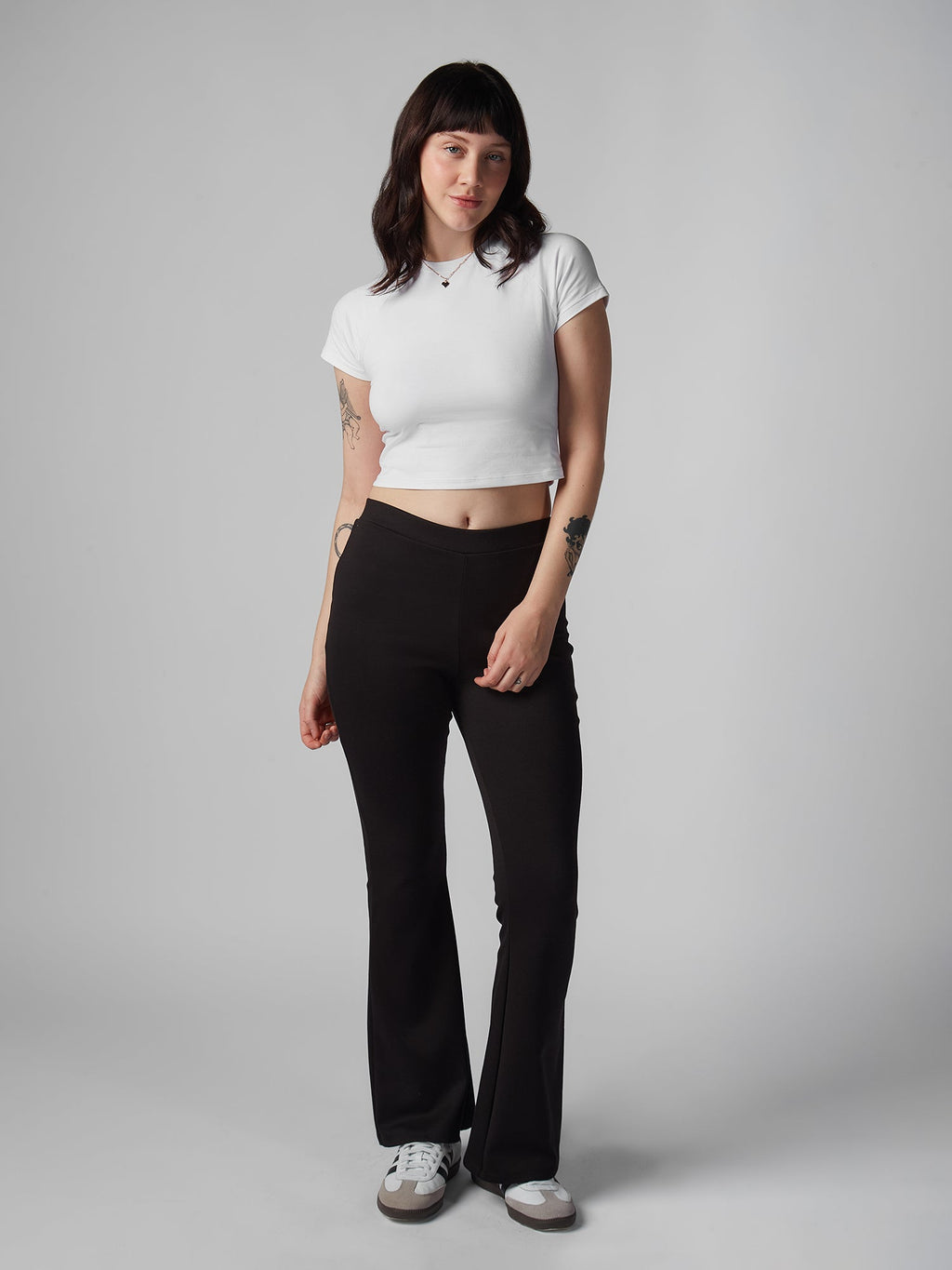 Pantalones para Mujer DVK LOMA FLARE PANT Negro/Gris
