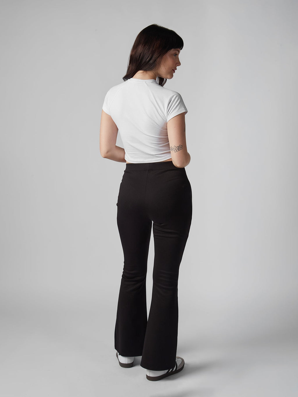 Pantalones para Mujer DVK LOMA FLARE PANT Negro/Gris