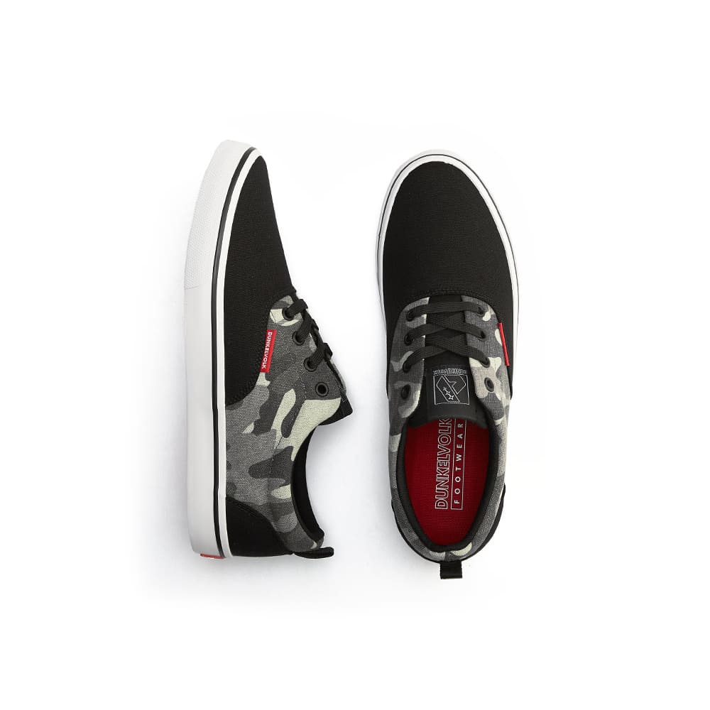 Zapatillas DUNKELVOLK Cosmic camufladas, vista superior mostrando cordones