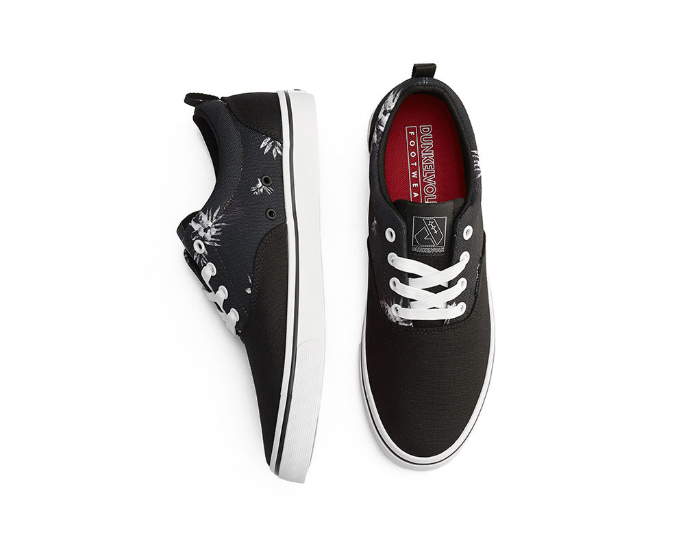Zapatillas DUNKELVOLK Cosmic negras, vista superior mostrando cordones