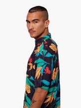 Cargar imagen en el visor de la galería, Camisa para Hombre DUNKELVOLK CLASSIC NEW ALOHA CLASSIC SHIRT MLTI
