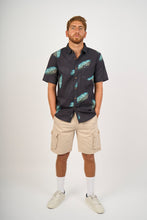 Cargar imagen en el visor de la galería, Camisa para Hombre DUNKELVOLK HAWAIIAN TROPICAL BLK
