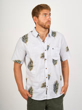 Cargar imagen en el visor de la galería, Camisa para Hombre DUNKELVOLK HAWAIIAN TROPICAL WHT
