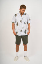 Cargar imagen en el visor de la galería, Camisa para Hombre DUNKELVOLK HAWAIIAN TROPICAL WHT

