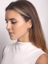 Cargar imagen en el visor de la galería, Aretes para Mujer DVK ARETES ARETES MATILDA ORO
