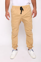 Cargar imagen en el visor de la galería, Pantalón para Hombre DUNKELVOLK SEAL Camel
