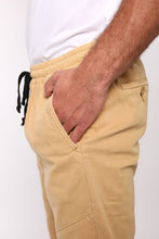 Cargar imagen en el visor de la galería, Pantalón para Hombre DUNKELVOLK SEAL Camel
