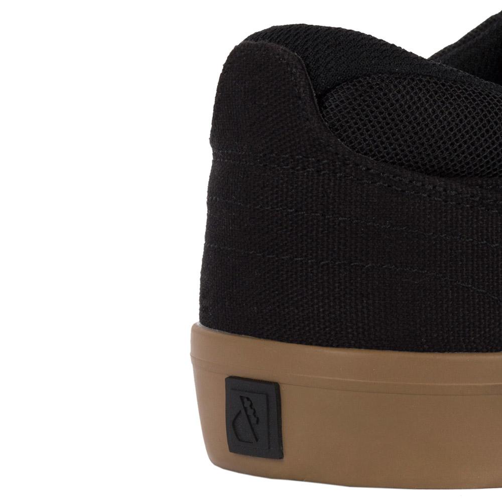 Zapatillas DUNKELVOLK Lilzoo negras, vista en ángulo mostrando suela