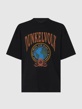 Cargar imagen en el visor de la galería, Polo para Hombre Dunkelvolk OVERSIZE GRAPHIC DSTW WORLDWIDE BLK

