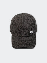 Cargar imagen en el visor de la galería, Gorra para Mujer DVK WILD HAT BLK
