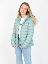 Cargar imagen en el visor de la galería, Casaca para Mujer DVK LIGHT SKY VER
