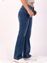 Cargar imagen en el visor de la galería, Jean para Mujer DVK HIGH RISE CAMPANILLA AZI
