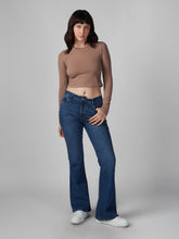 Cargar imagen en el visor de la galería, Jeans para Mujer DVK MID RISE FLARE JEAN Azul
