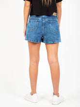 Cargar imagen en el visor de la galería, Short para Mujer DVK DENIM PALMA AZU
