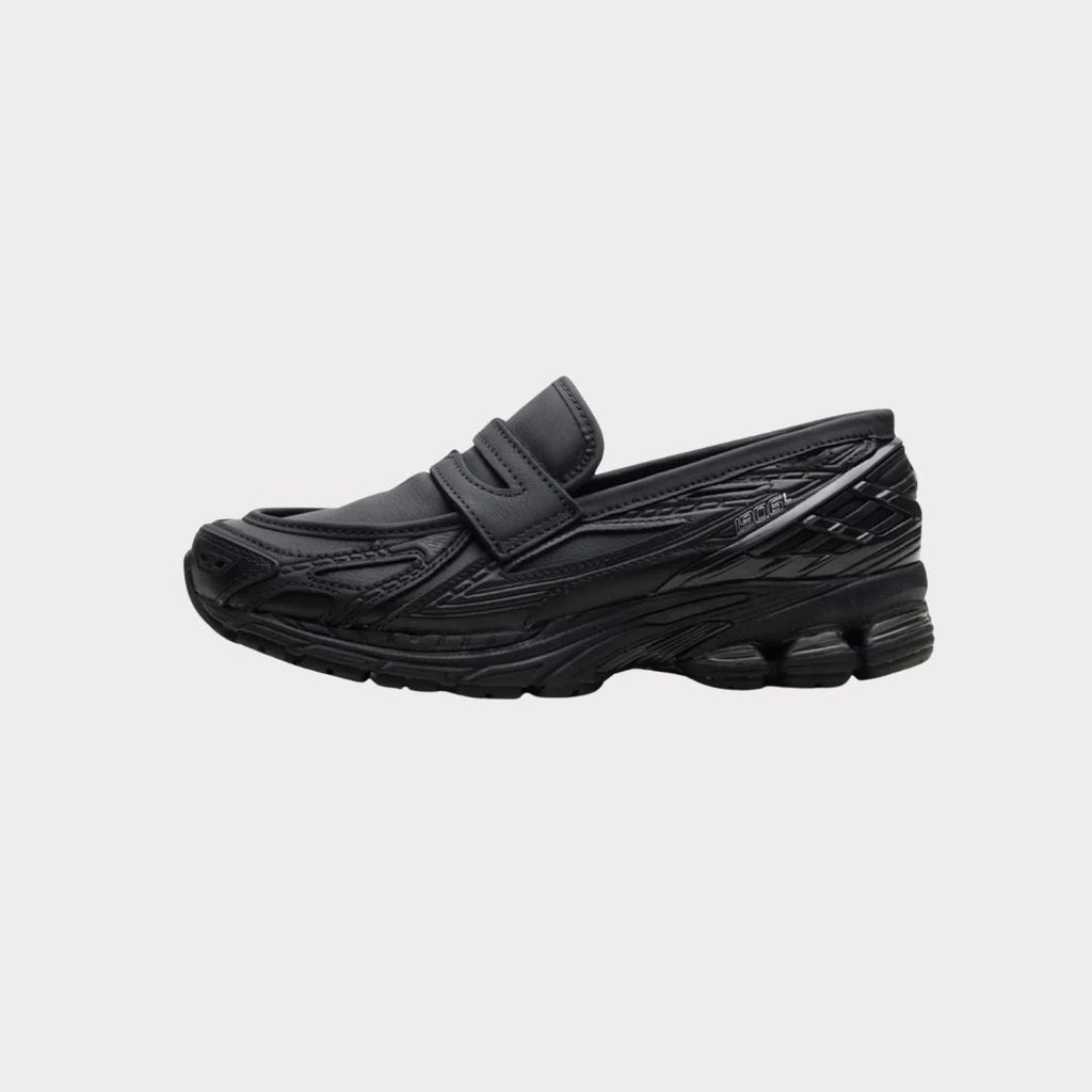 Zapatillas NEW BALANCE 1906 Loafer negras, vista frontal