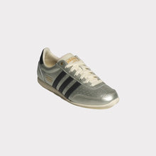 Cargar imagen en el visor de la galería, Zapatillas Adidas Japan W JS4015-W Plateado, Mujer
