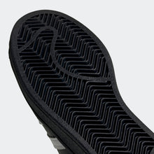 Cargar imagen en el visor de la galería, Zapatillas ADIDAS EF5398 SUPERSTAR J BLK
