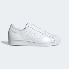 Cargar imagen en el visor de la galería, Zapatillas para Mujer ADIDAS EF5399 SUPERESTAR J WHT
