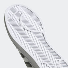 Cargar imagen en el visor de la galería, Zapatillas Unisex ADIDAS EG4958 HERITAGE SUPERSTAR WBW
