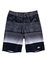 Cargar imagen en el visor de la galería, Ropa de baño para Niño QUIKSILVER BOARDSHORT HIGHLINE SLAB 18&quot; KVJ6 8 años a más
