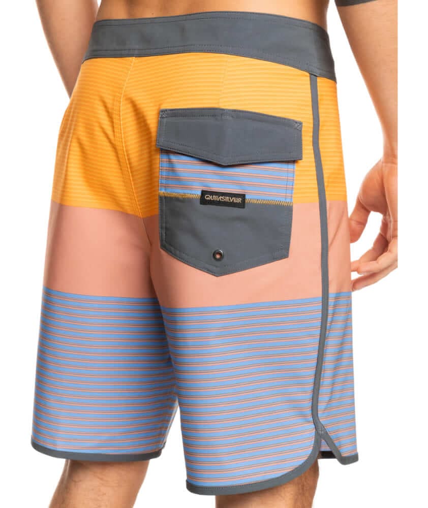 Ropa de Baño para Hombre QUIKSILVER BOARDSHORT SURFSILK YKK8