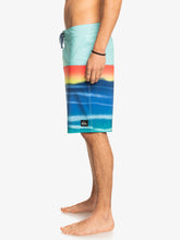 Cargar imagen en el visor de la galería, Ropa de Baño para Hombre QUIKSILVER BOARDSHORT SURFSILK PANEL GMJ8
