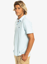 Cargar imagen en el visor de la galería, Polo para Hombre QUIKSILVER T-SHIRT SUNSET CRUISE BFY0

