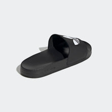 Cargar imagen en el visor de la galería, Sandalias para Hombre ADIDAS FU8298 ADILETTE LITE CFC
