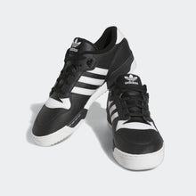 Cargar imagen en el visor de la galería, Zapatillas para Hombre ADIDAS FZ6327 RIVALRY LOW 327
