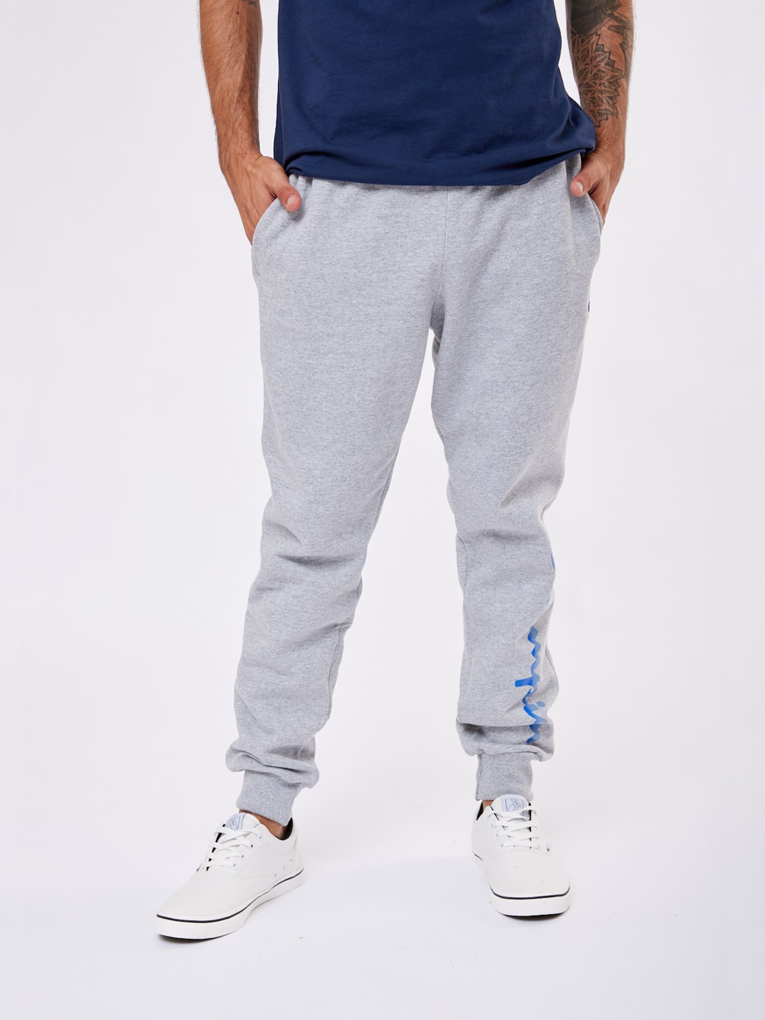 Jogger para Hombre CHAMPION GF22H586CQA POWERBLEND GRAPHIC JOGGER 1IC