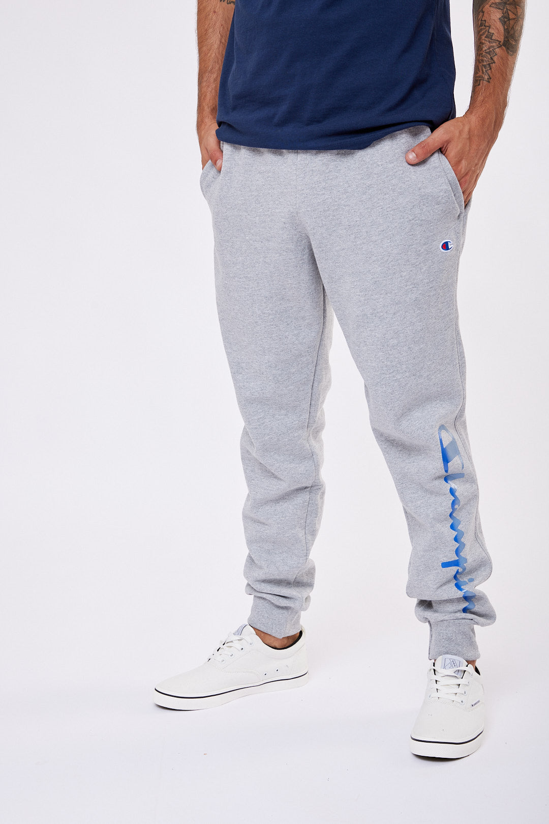 Jogger para Hombre CHAMPION GF22H586CQA POWERBLEND GRAPHIC JOGGER 1IC