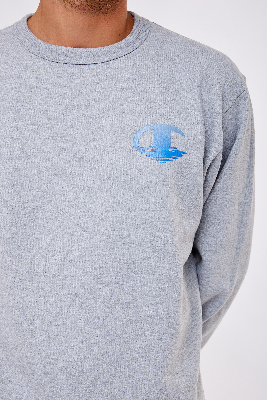 Polera para Hombre CHAMPION GF88H586CKA POWERBLEND GRAPHIC CREW 1IC