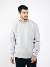 Cargar imagen en el visor de la galería, Polera para Hombre CHAMPION GF88HY08160 POWERBLEND GRAPHIC CREW 1IC
