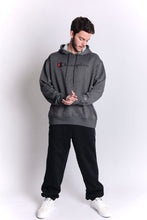 Cargar imagen en el visor de la galería, Polera para Hombre CHAMPION GF89HY06794 POWERBLEND GRAPHIC HOODIE 0OC
