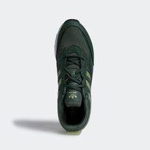 Cargar imagen en el visor de la galería, Zapatillas para Hombre ADIDAS GW6797 ZX 1K BOOST 2.0 GRN
