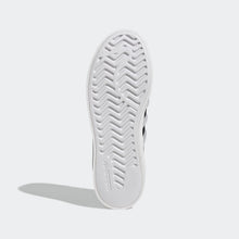 Cargar imagen en el visor de la galería, Zapatillas para Mujer ADIDAS GX1841 SUPERSTAR BONEGA 841
