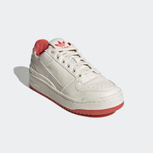 Cargar imagen en el visor de la galería, Zapatillas para Mujer ADIDAS GX7292 FORUM BOLD J CWC

