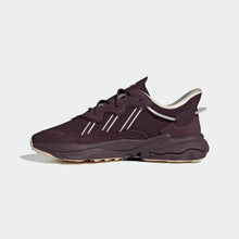 Cargar imagen en el visor de la galería, Zapatillas para Hombre ADIDAS GY6801 OZWEEGO SMRO
