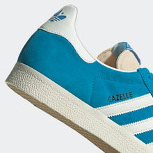 Cargar imagen en el visor de la galería, Zapatillas para Hombre ADIDAS GY7337 GAZELLE BLU
